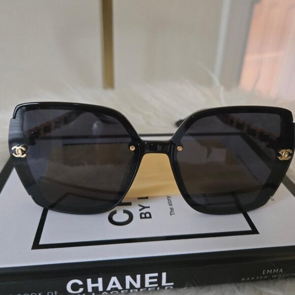 Chanel sunglasses - Picture 1 of 11